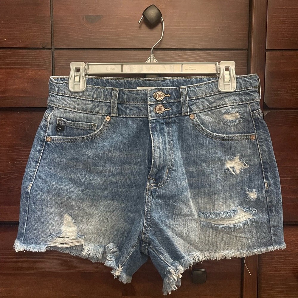 Kancan Double Button Distressed Shorts Size 7/27 … - image 1